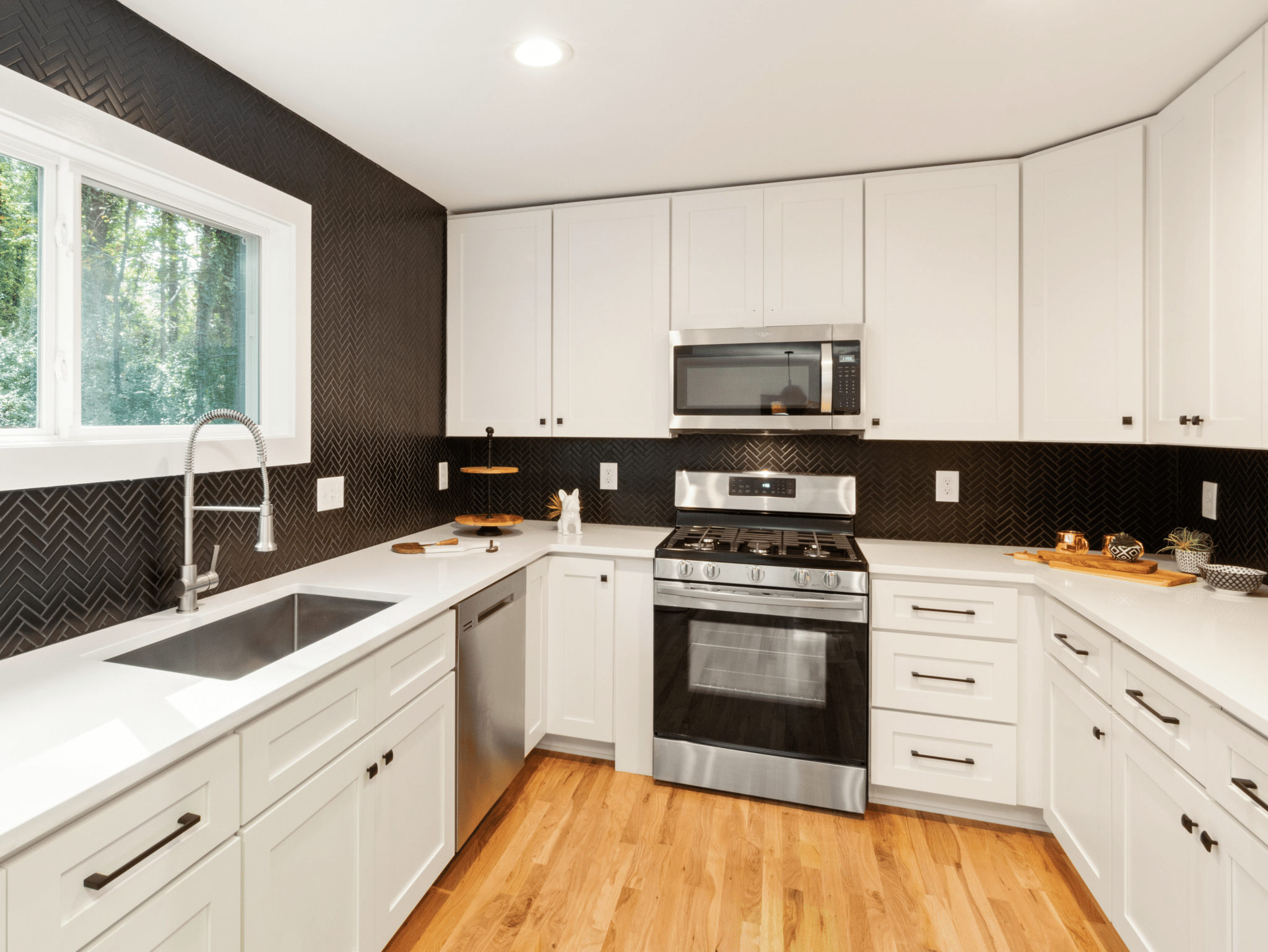 Local kitchen remodel company